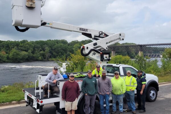 Eau Claire Public Works Puts VERSALIFT VST-40-MHI