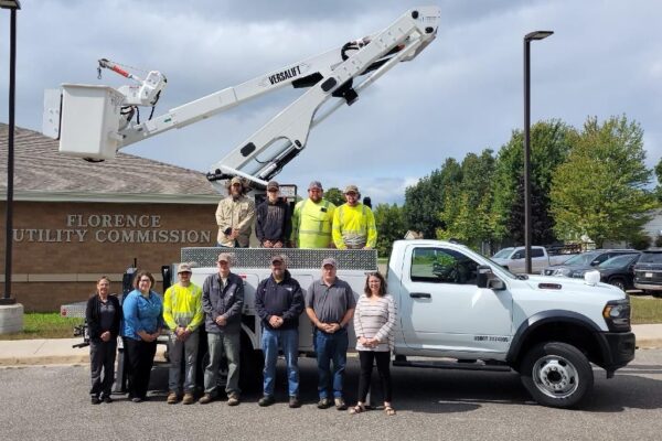 Florence Utility Commission Chooses the VERSALIFT VST-47I