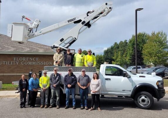 Florence Utility Commission Chooses the VERSALIFT VST-47I